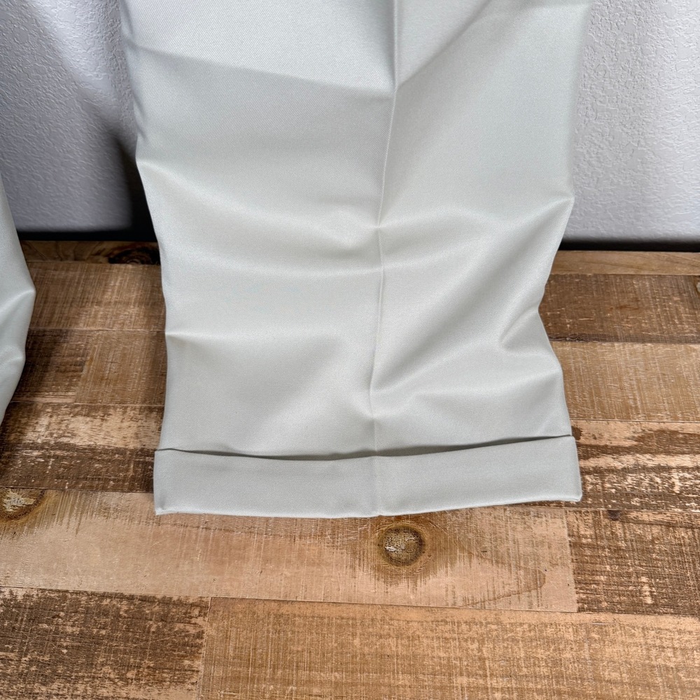Roundtree & Yorke TravelSmart Pleated Dress Pants Mens 46x30 Beige Cuffed NEW - Picture 4 of 5